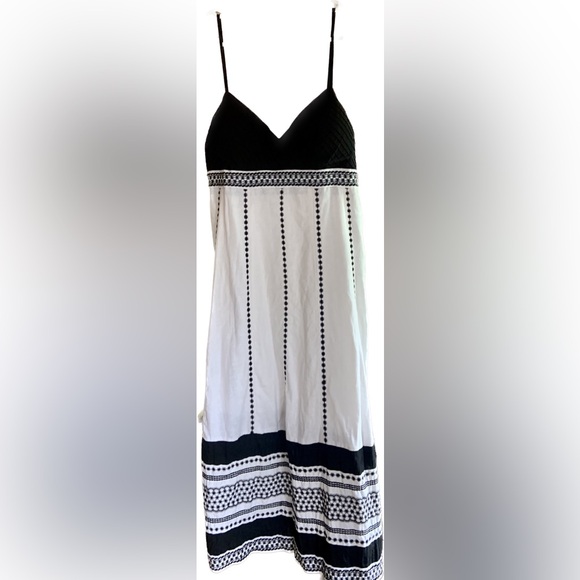 Super Cute Sundress ~ Size 10 - Picture 8 of 8